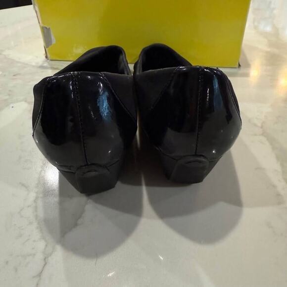 Circa Joan & David Black Slip On Wedge Pumps Women’s 7.5M Fabric Upper Classic - Picture 2 of 8